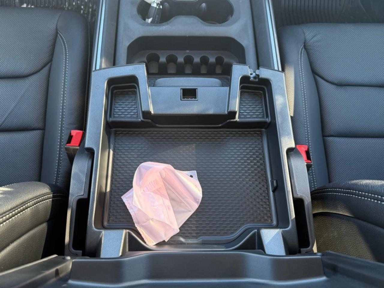 2026 RAM 1500 Sport  - Leather Seats - Night Edition Photo