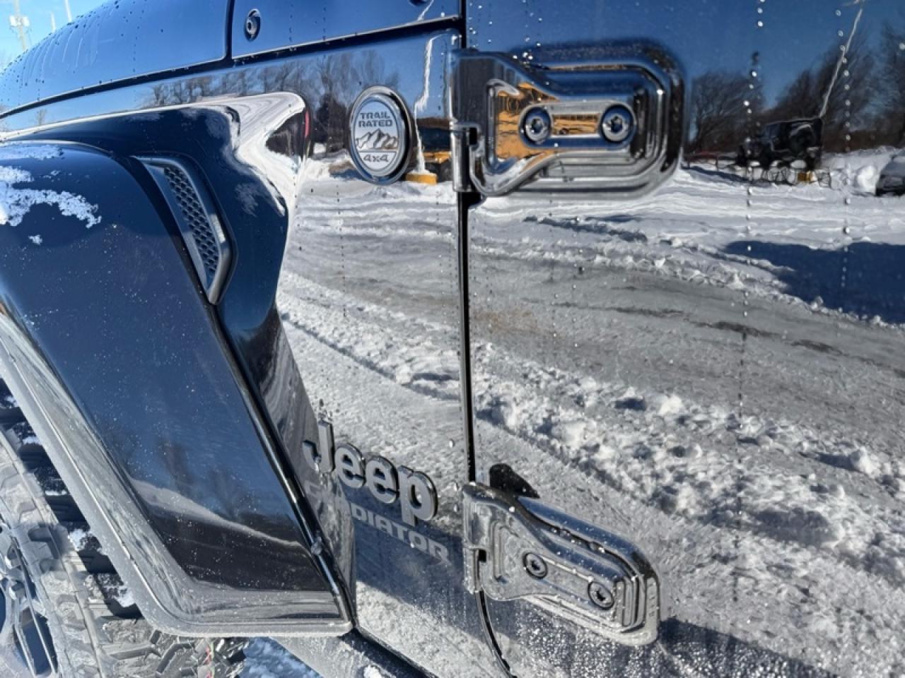 2026 Jeep Gladiator Willys  - Freedom Top Photo