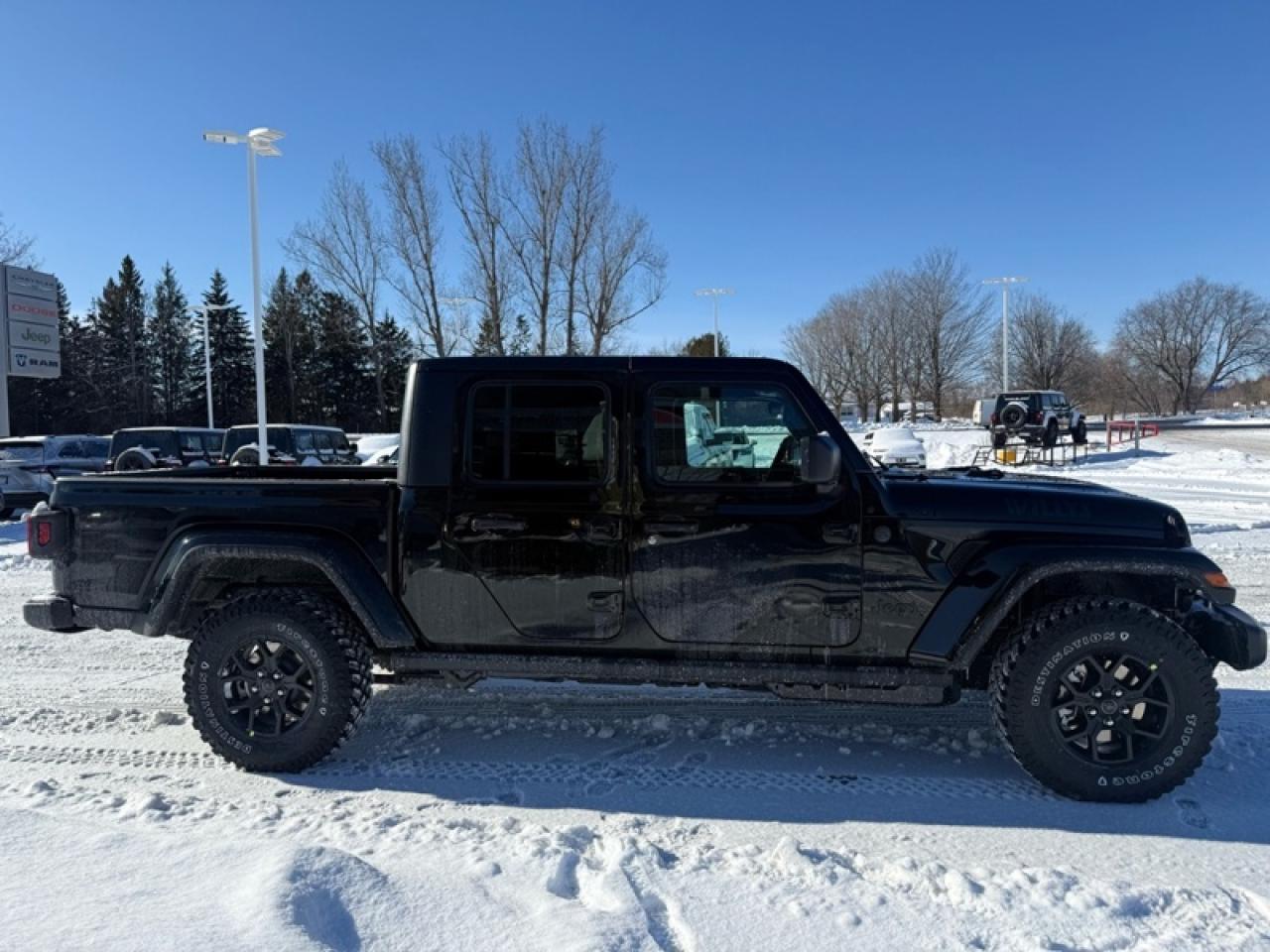 2026 Jeep Gladiator Willys  - Freedom Top Photo