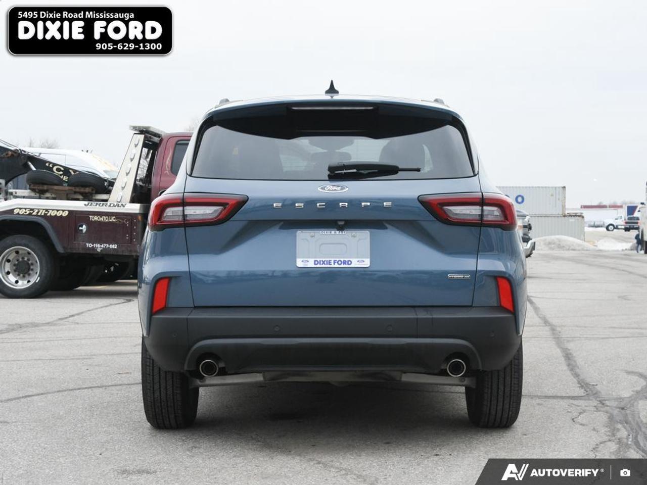 2025 Ford Escape ST-Line Photo4