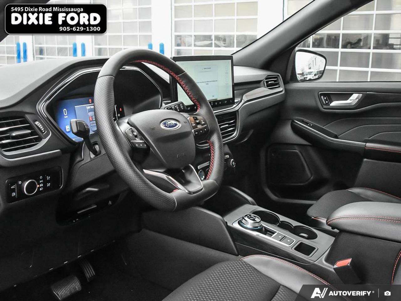 2025 Ford Escape ST-Line Photo