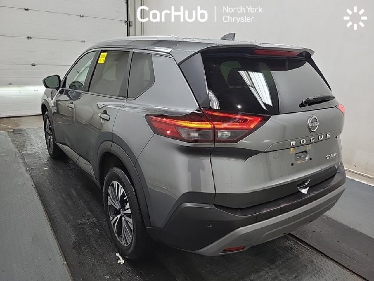 2023 Nissan Rogue SV MOONROOF Photo4