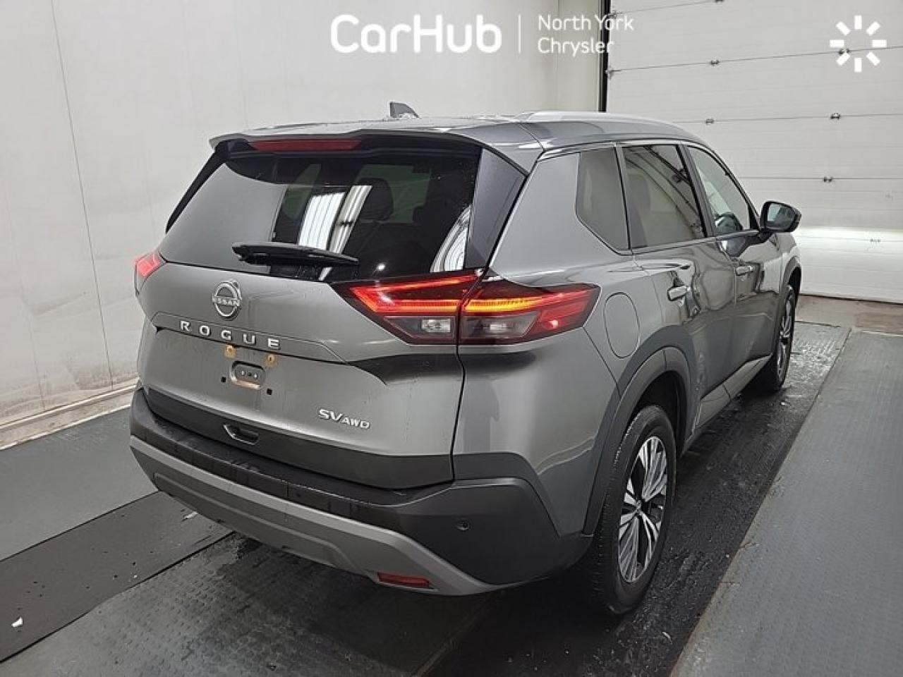 2023 Nissan Rogue SV MOONROOF Photo