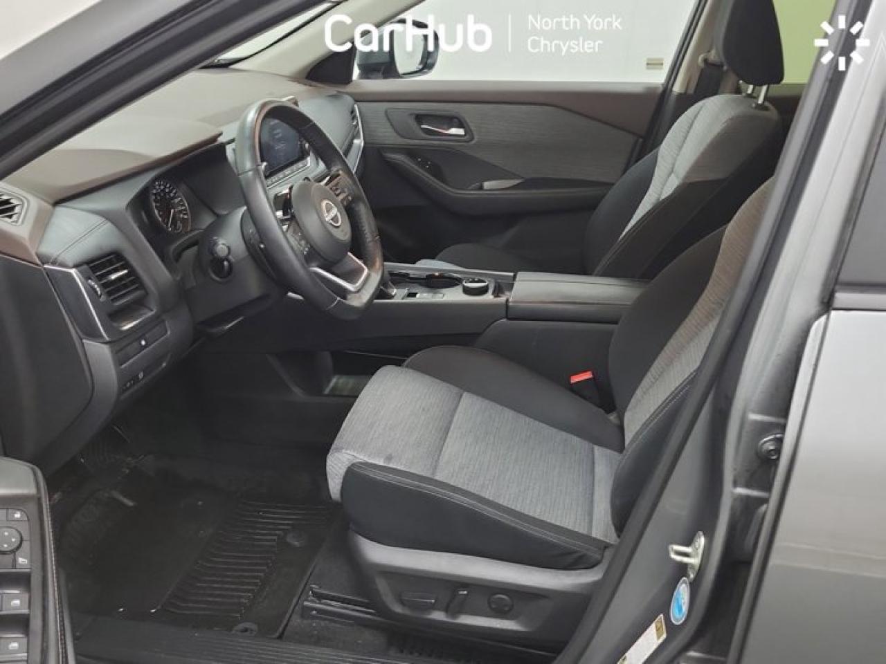 2023 Nissan Rogue SV MOONROOF Photo