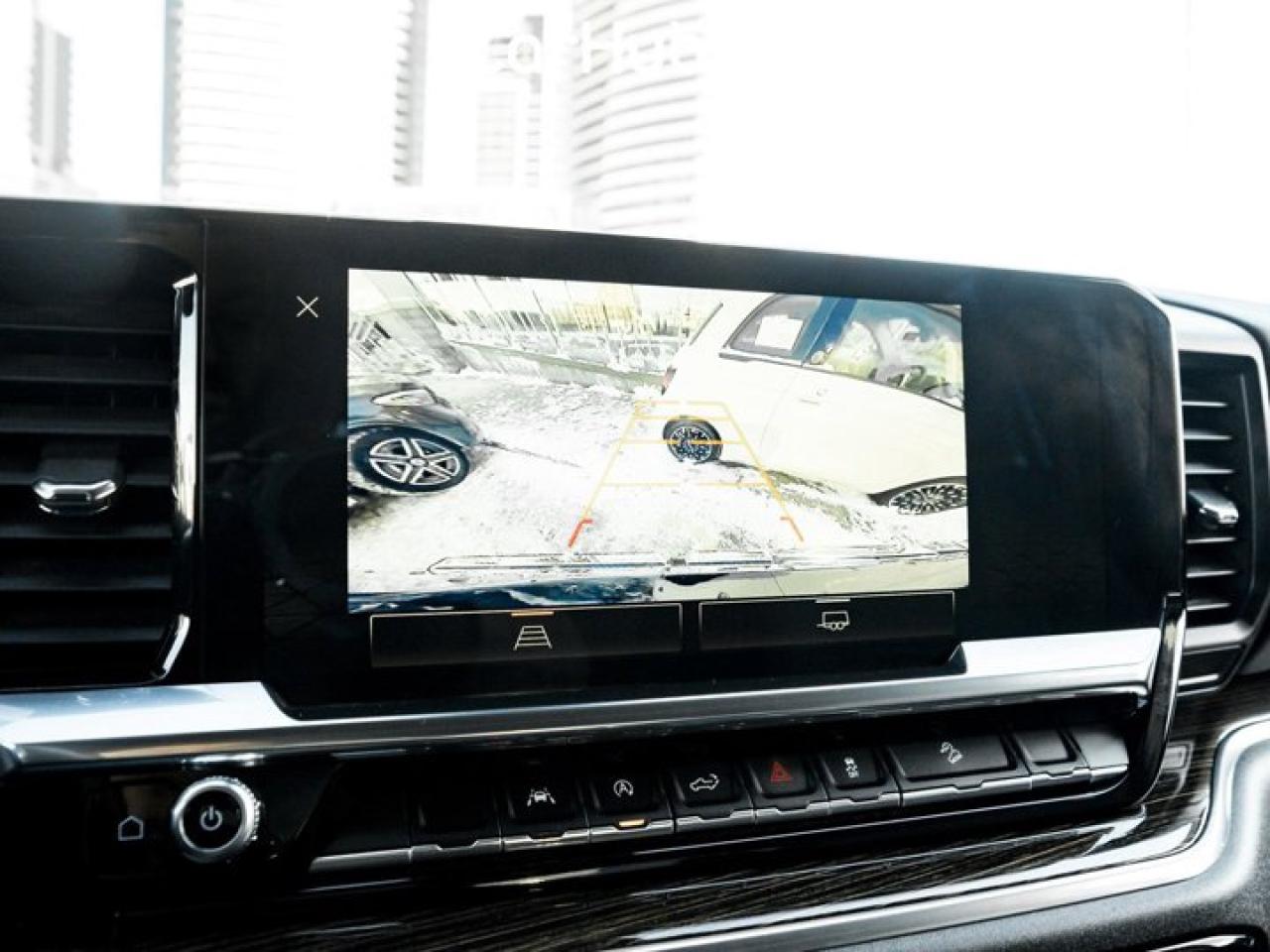 2024 GMC Sierra 1500 Elevation 4WD 157" V8 13.4'' Screen Captain Seats Side Steps Photo