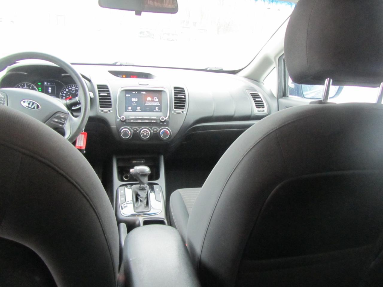 2018 Kia Forte LX AUTO Photo