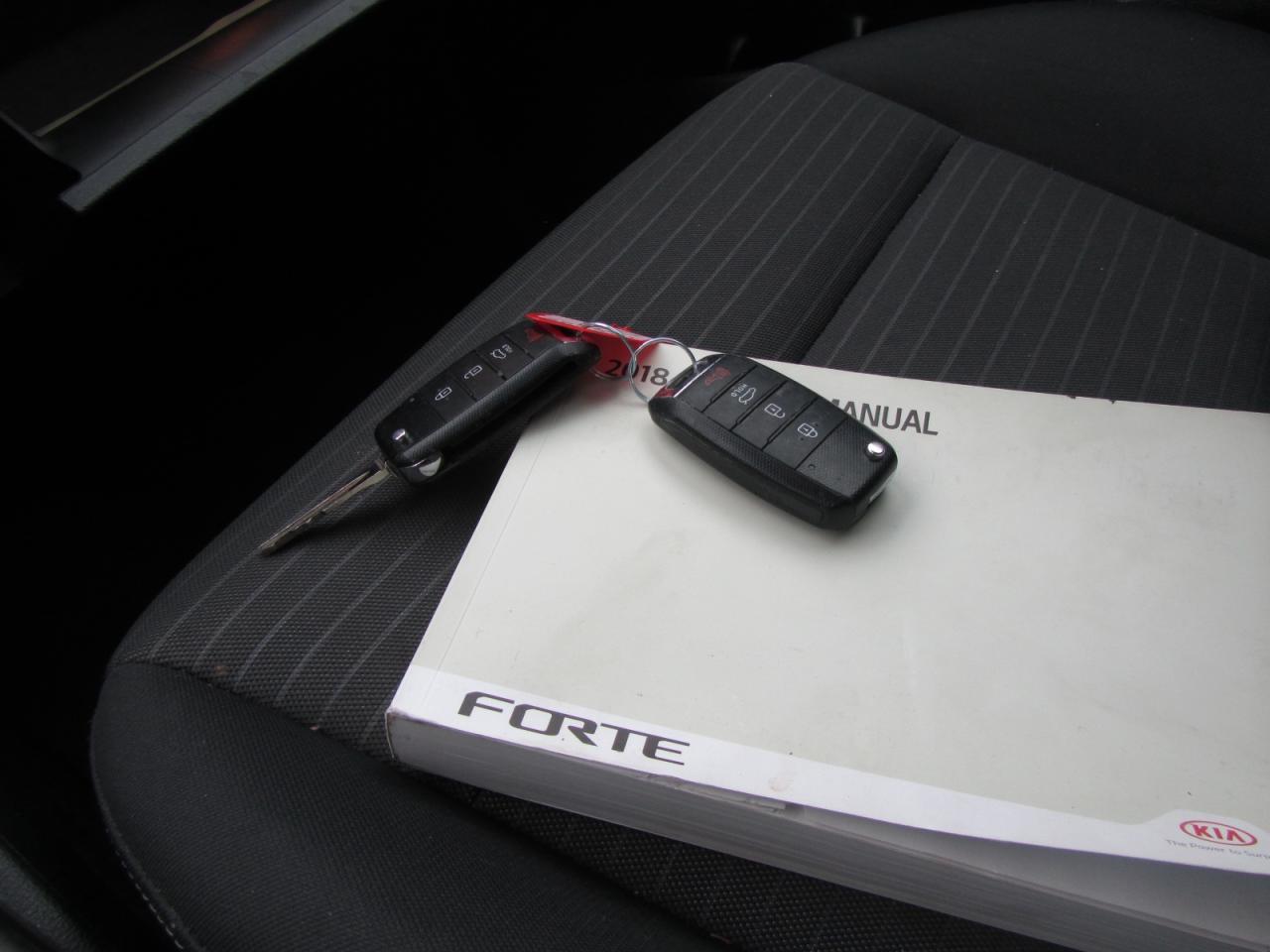 2018 Kia Forte LX AUTO Photo