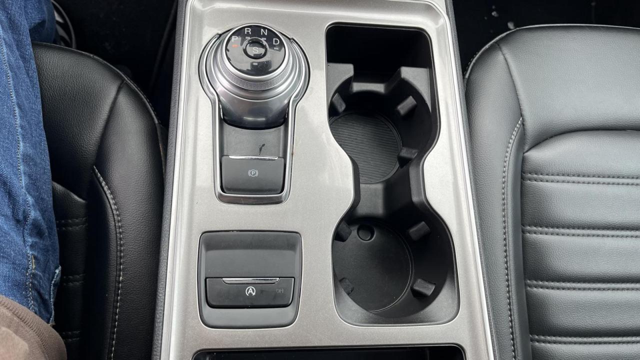 2023 Ford Edge SEL Photo