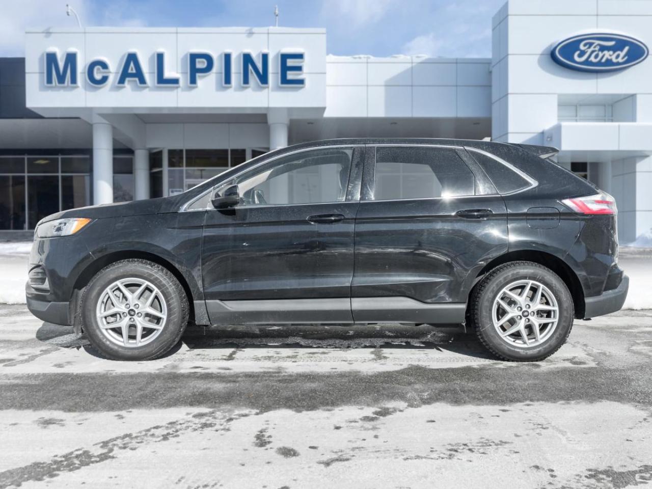 2023 Ford Edge SEL Photo2