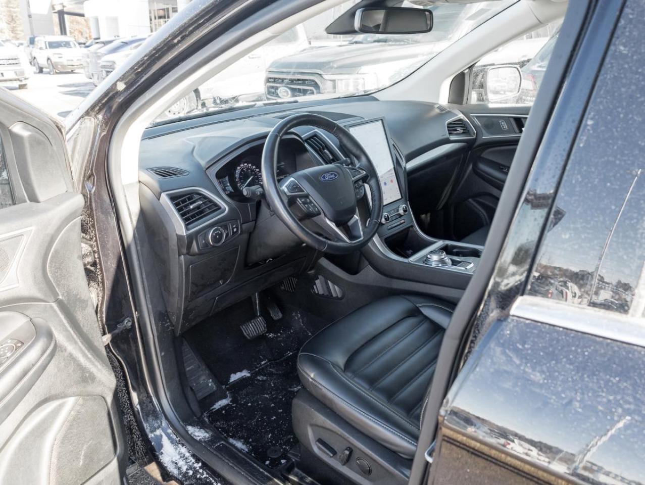 2023 Ford Edge SEL Photo