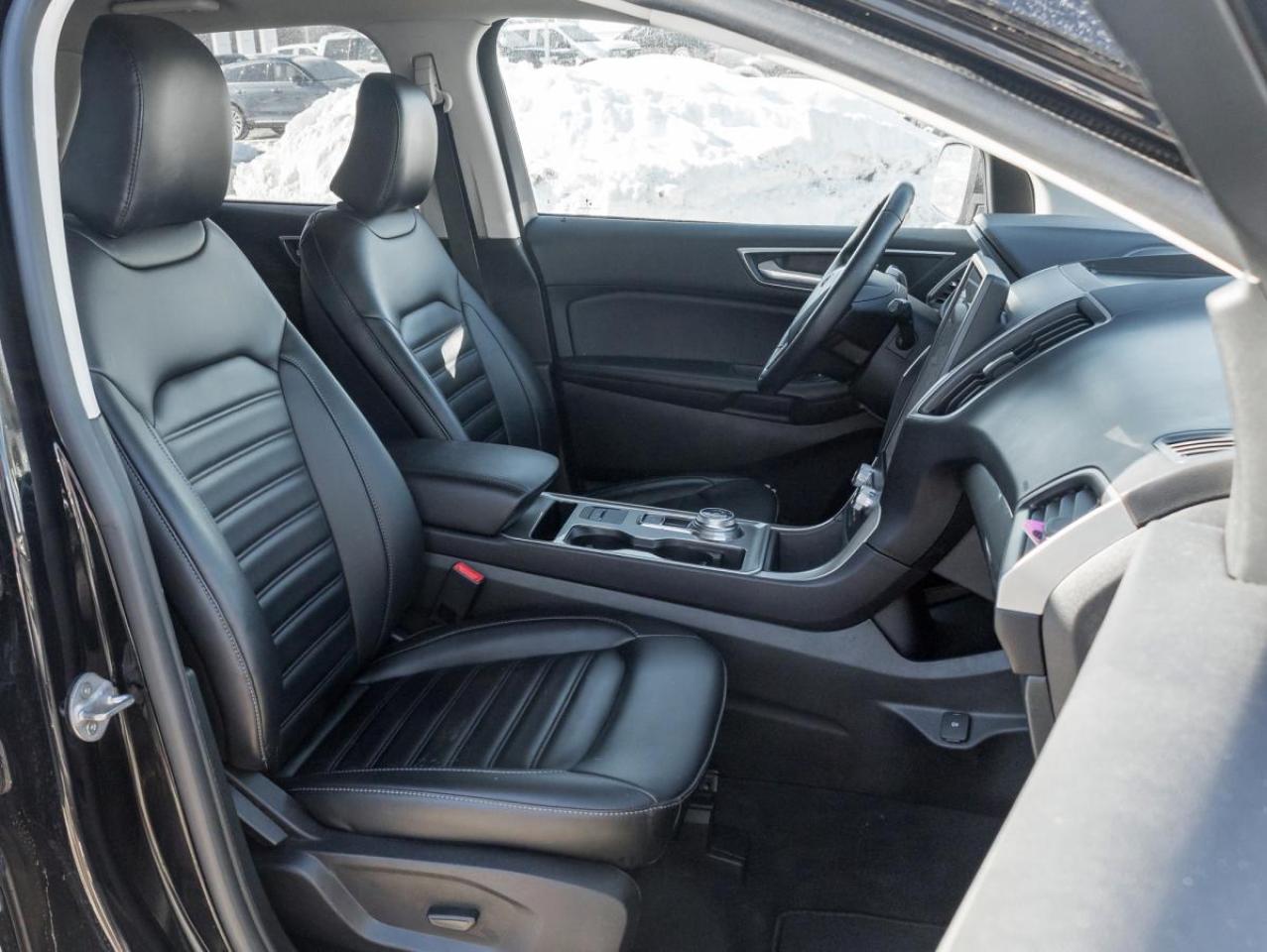 2023 Ford Edge SEL Photo