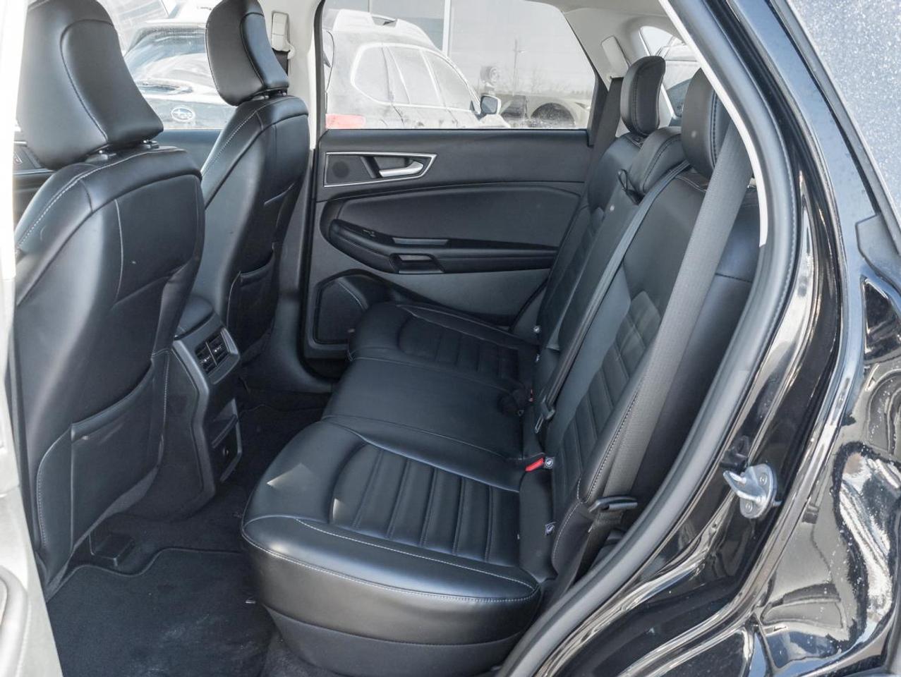 2023 Ford Edge SEL Photo