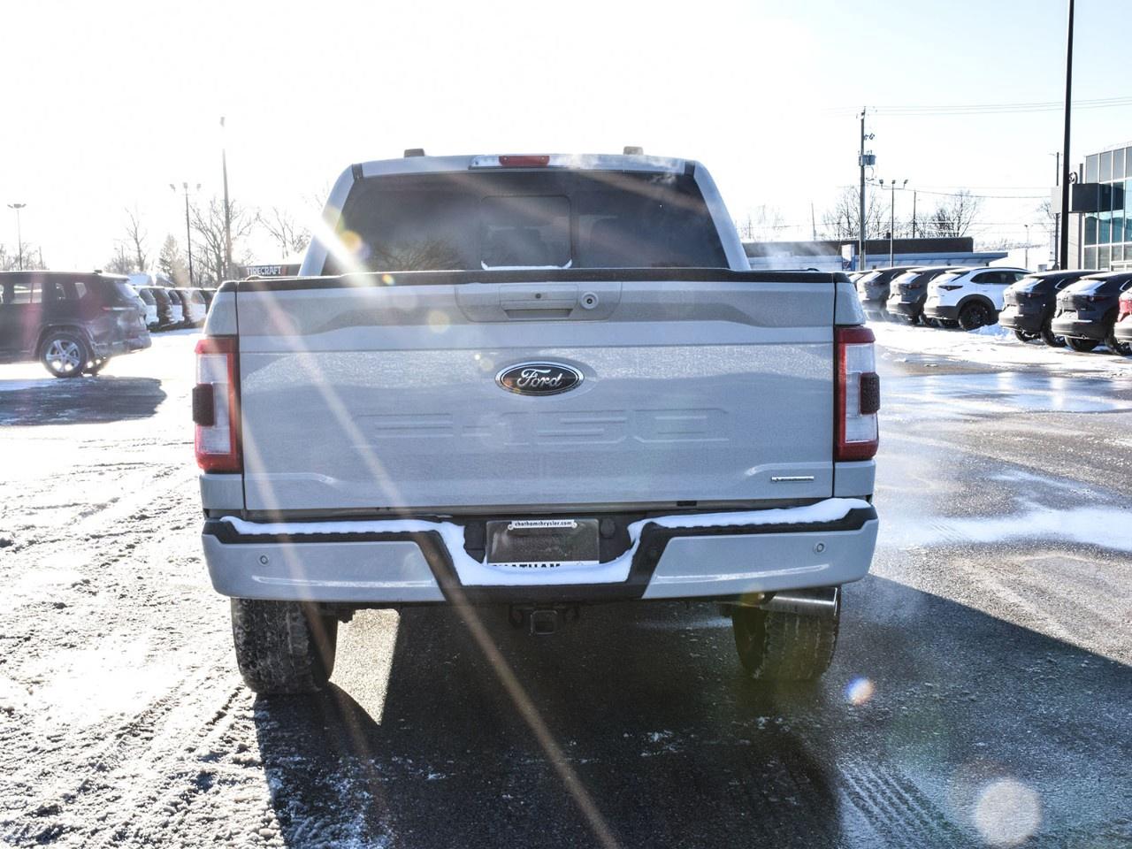 2023 Ford F-150 Lariat 4WD SuperCrew 5.5' Box Photo2