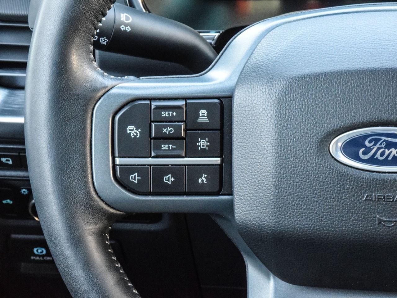 2023 Ford F-150 Lariat 4WD SuperCrew 5.5' Box Photo