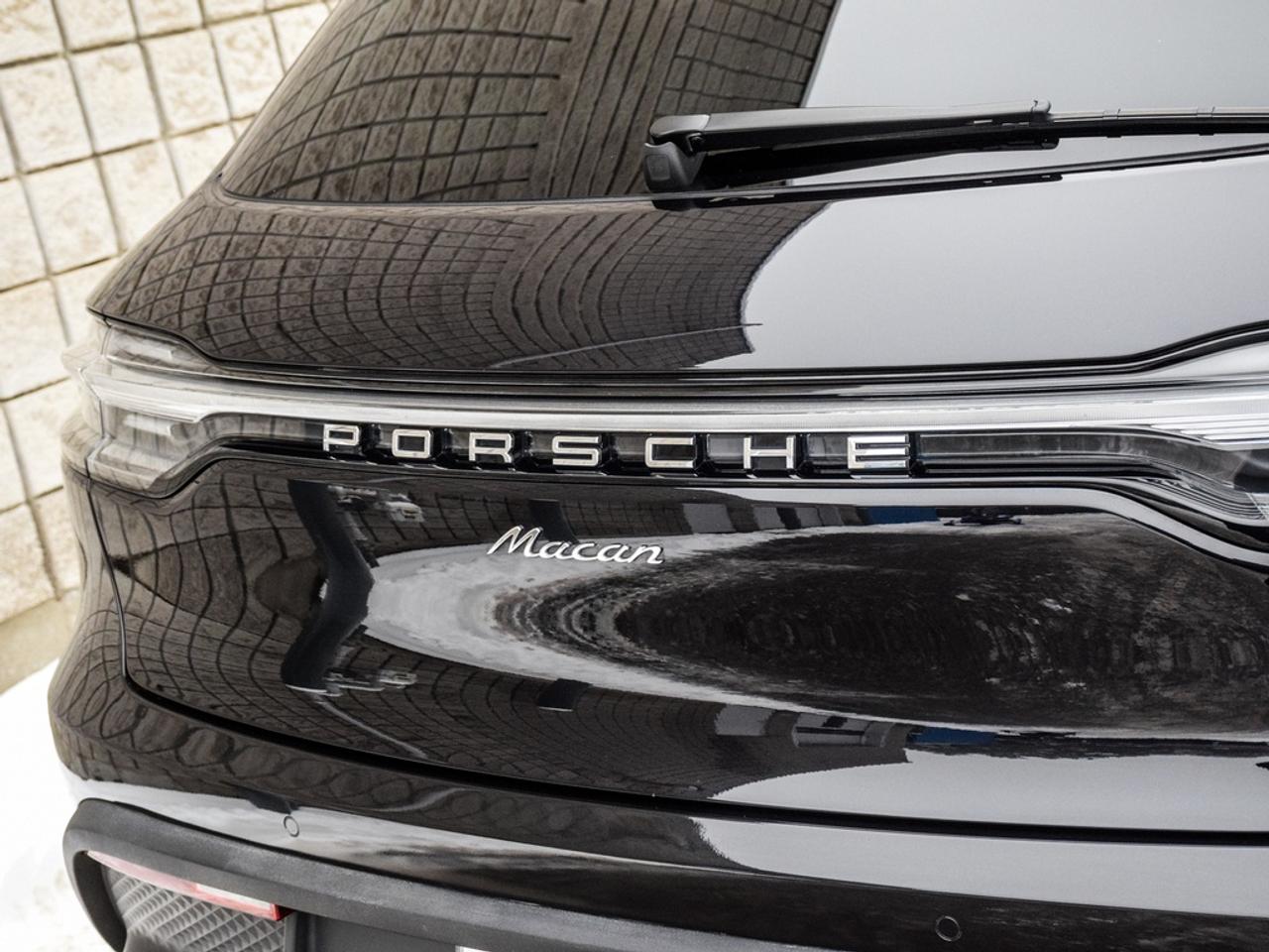 2024 Porsche Macan  Photo