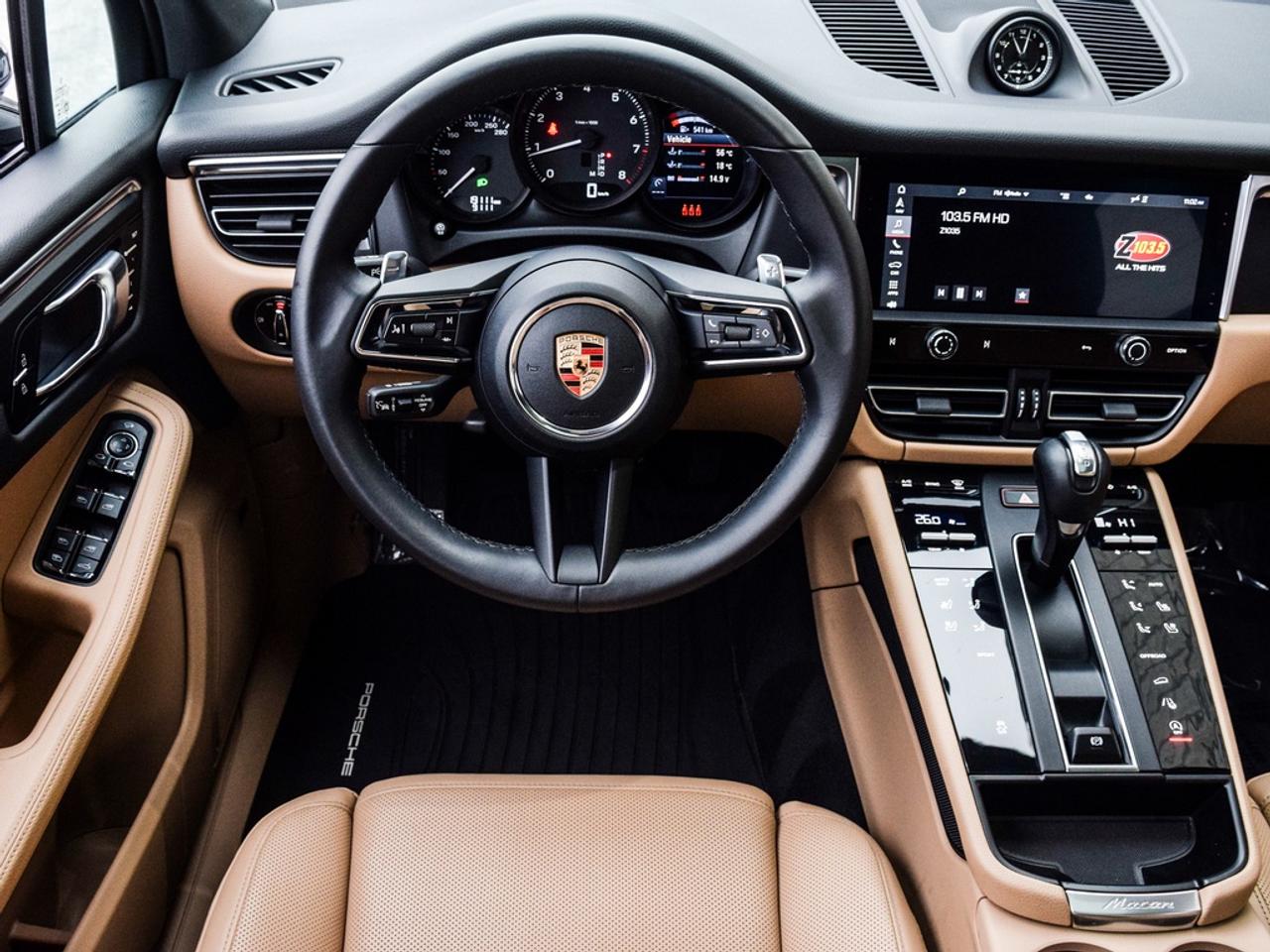 2024 Porsche Macan  Photo