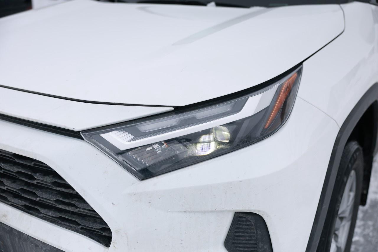 2022 Toyota RAV4 Hybrid XLE AWD Photo