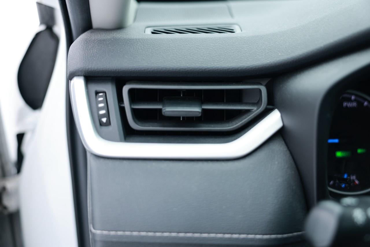 2022 Toyota RAV4 Hybrid XLE AWD Photo