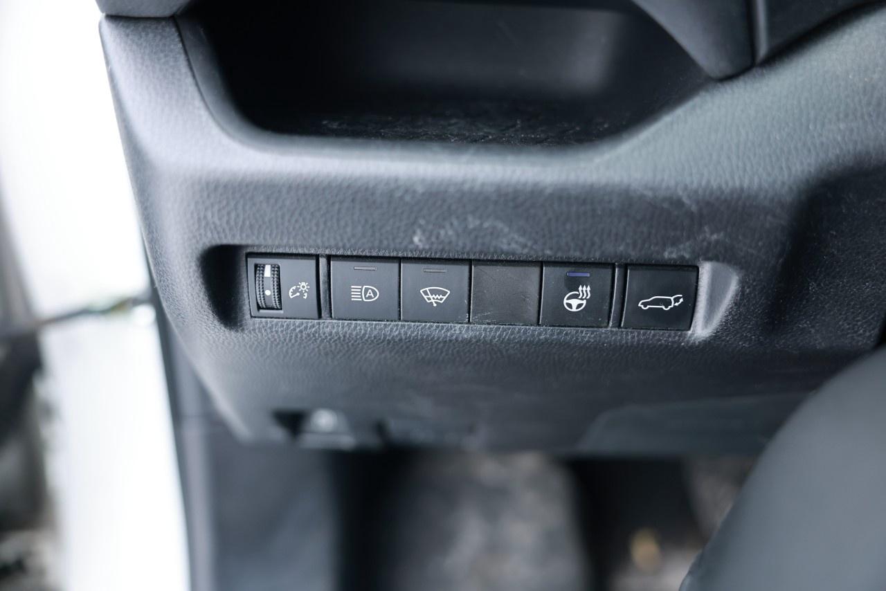 2022 Toyota RAV4 Hybrid XLE AWD Photo