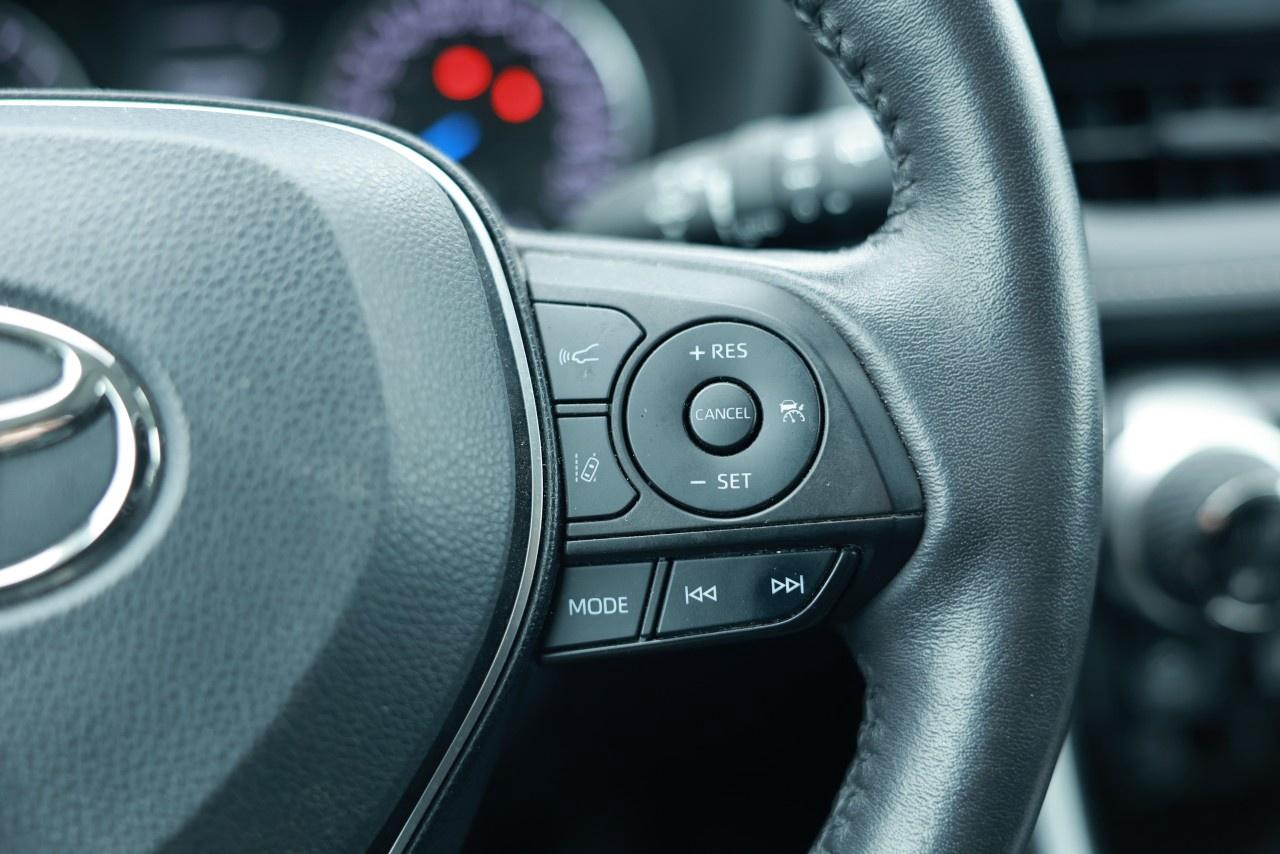 2022 Toyota RAV4 Hybrid XLE AWD Photo