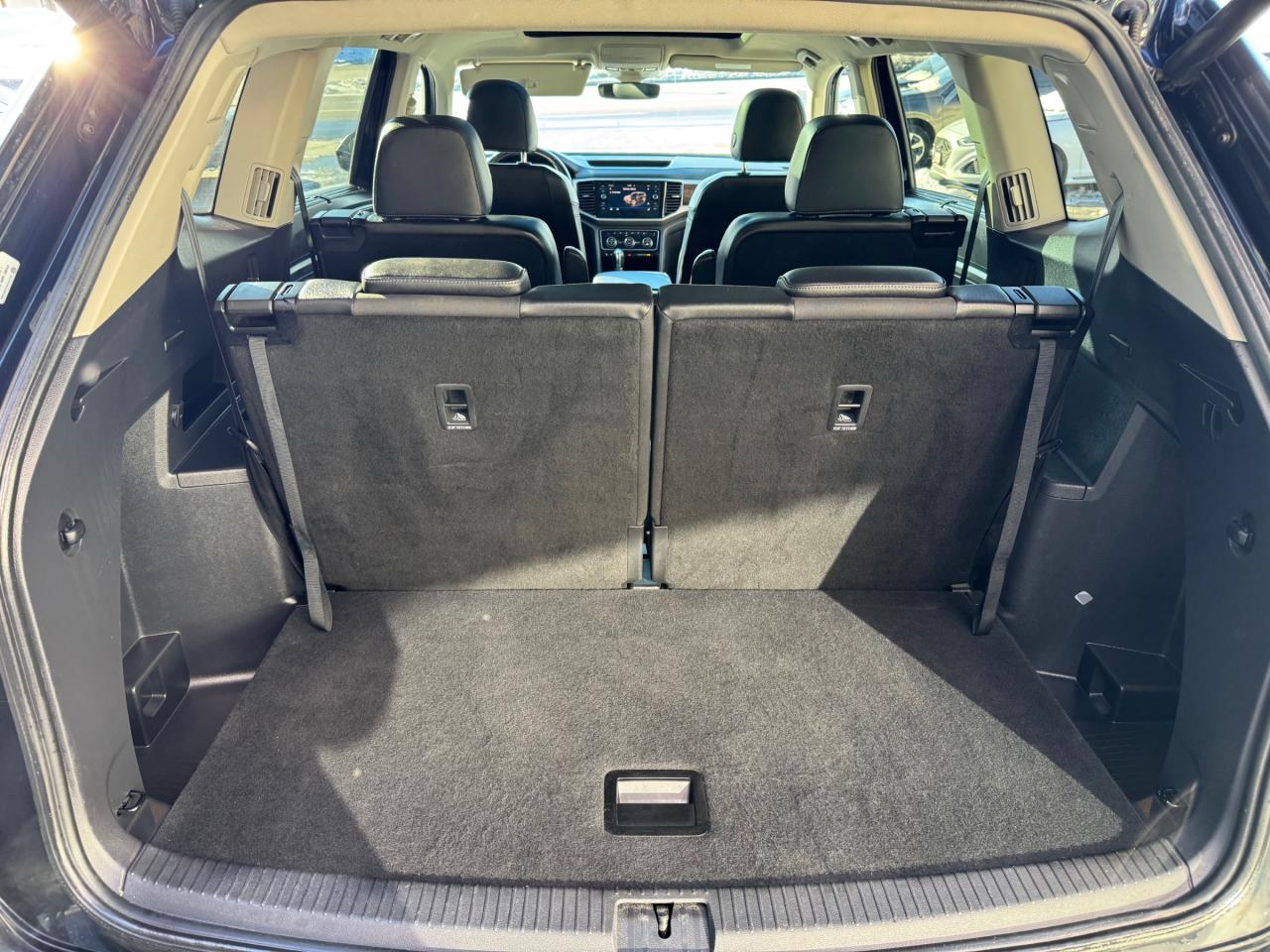 2018 Volkswagen Atlas 3.6 FSI Execline Accident Free | One Owner | Loaded Photo