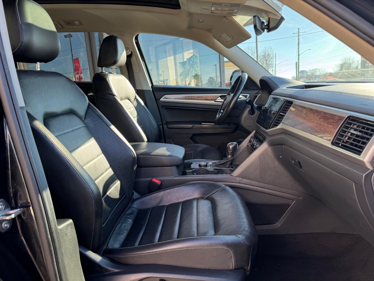 2018 Volkswagen Atlas 3.6 FSI Execline Accident Free | One Owner | Loaded Photo