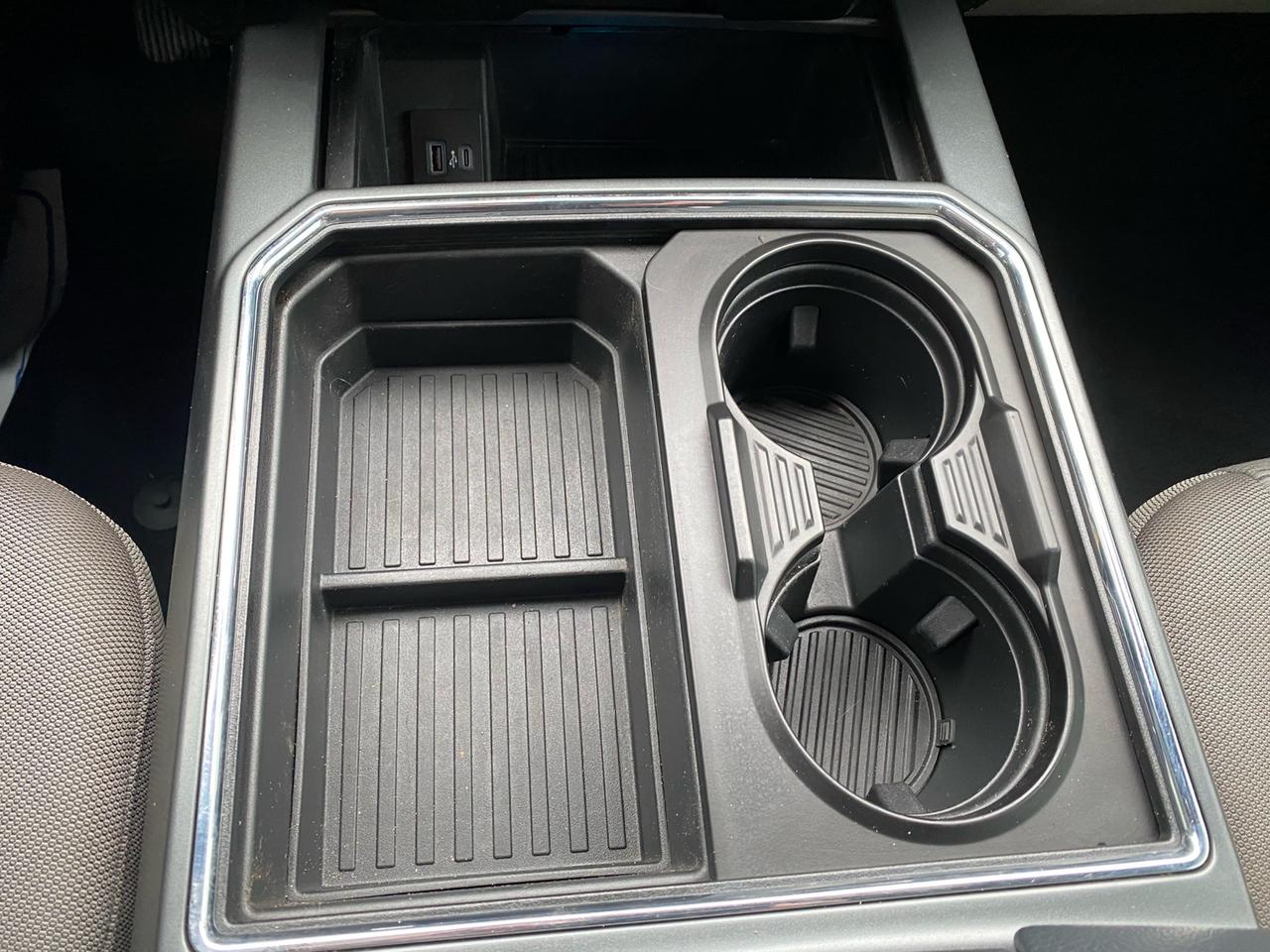 2022 Ford F-350 XLT |Crew Cab | DRW | 6.7L PowerStroke Diesel | Commercial Leasing Available. Photo