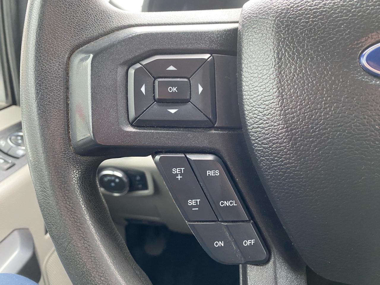 2022 Ford F-350 XLT |Crew Cab | DRW | 6.7L PowerStroke Diesel | Commercial Leasing Available. Photo