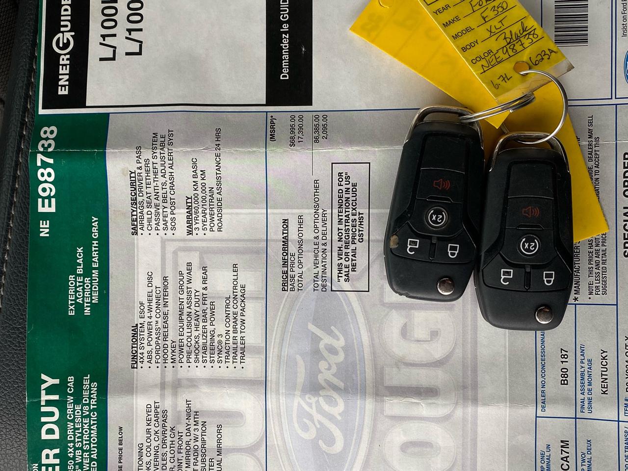 2022 Ford F-350 XLT |Crew Cab | DRW | 6.7L PowerStroke Diesel | Commercial Leasing Available. Photo