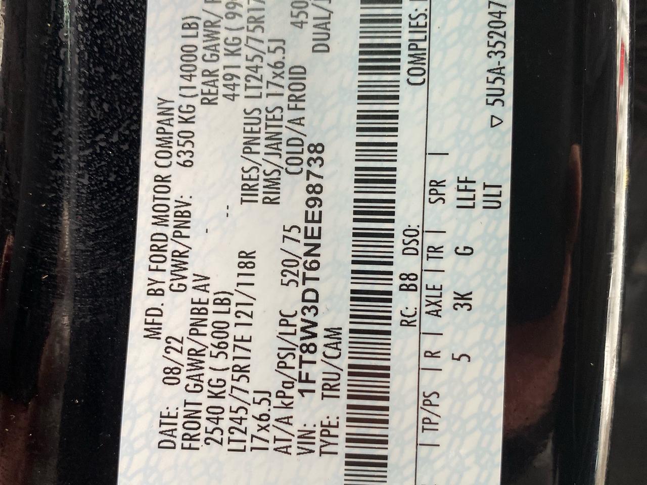 2022 Ford F-350 XLT |Crew Cab | DRW | 6.7L PowerStroke Diesel | Commercial Leasing Available. Photo