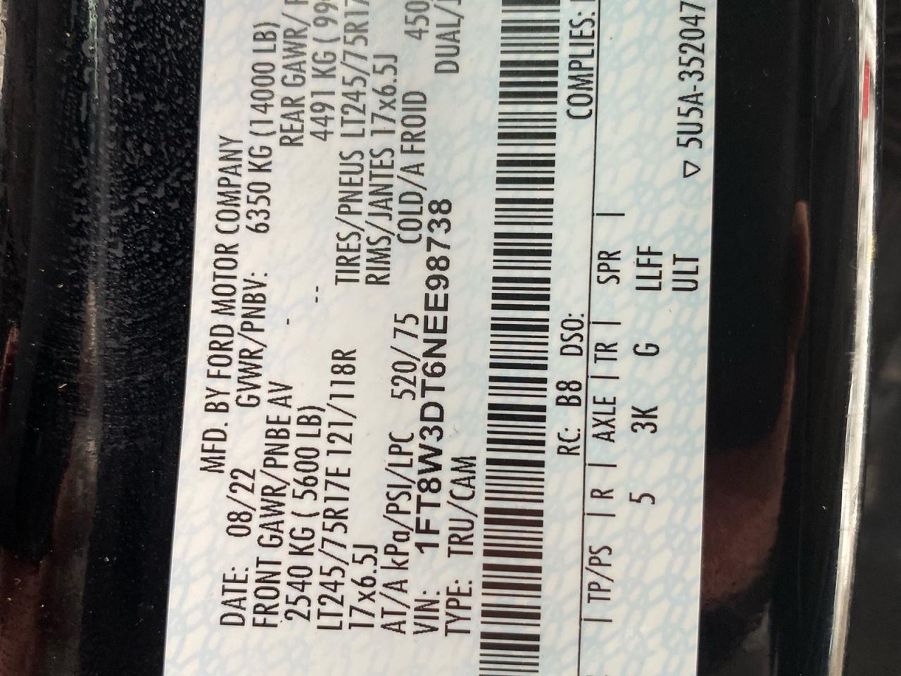 2022 Ford F-350 XLT |Crew Cab | DRW | 6.7L PowerStroke Diesel | Commercial Leasing Available. Photo