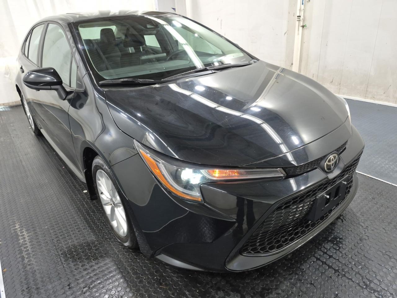 2022 Toyota Corolla LE | UPGRADE | NO ACCIDENTS | SUNROOF | ALLOYS Photo