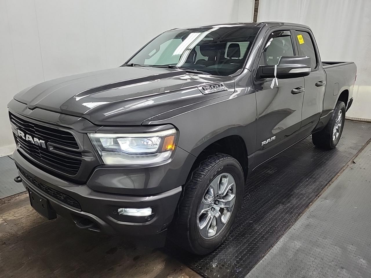 2020 RAM 1500 BIG HORN 4X4 | 5.7 V8 | OFF ROAD PKG | LEVEL 2 | SPORT PKG Photo2