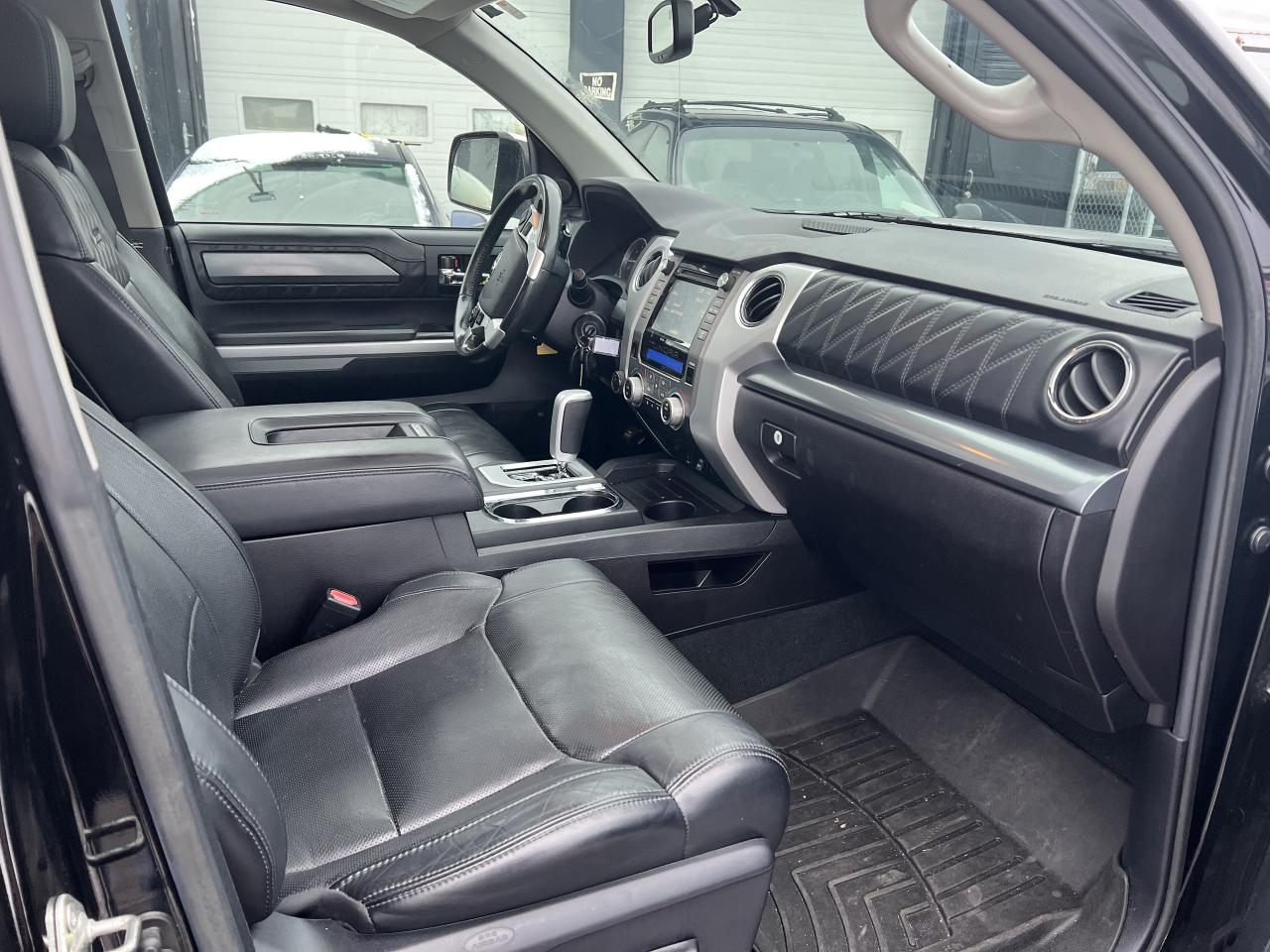 2016 Toyota Tundra Platinum Crewmax Photo