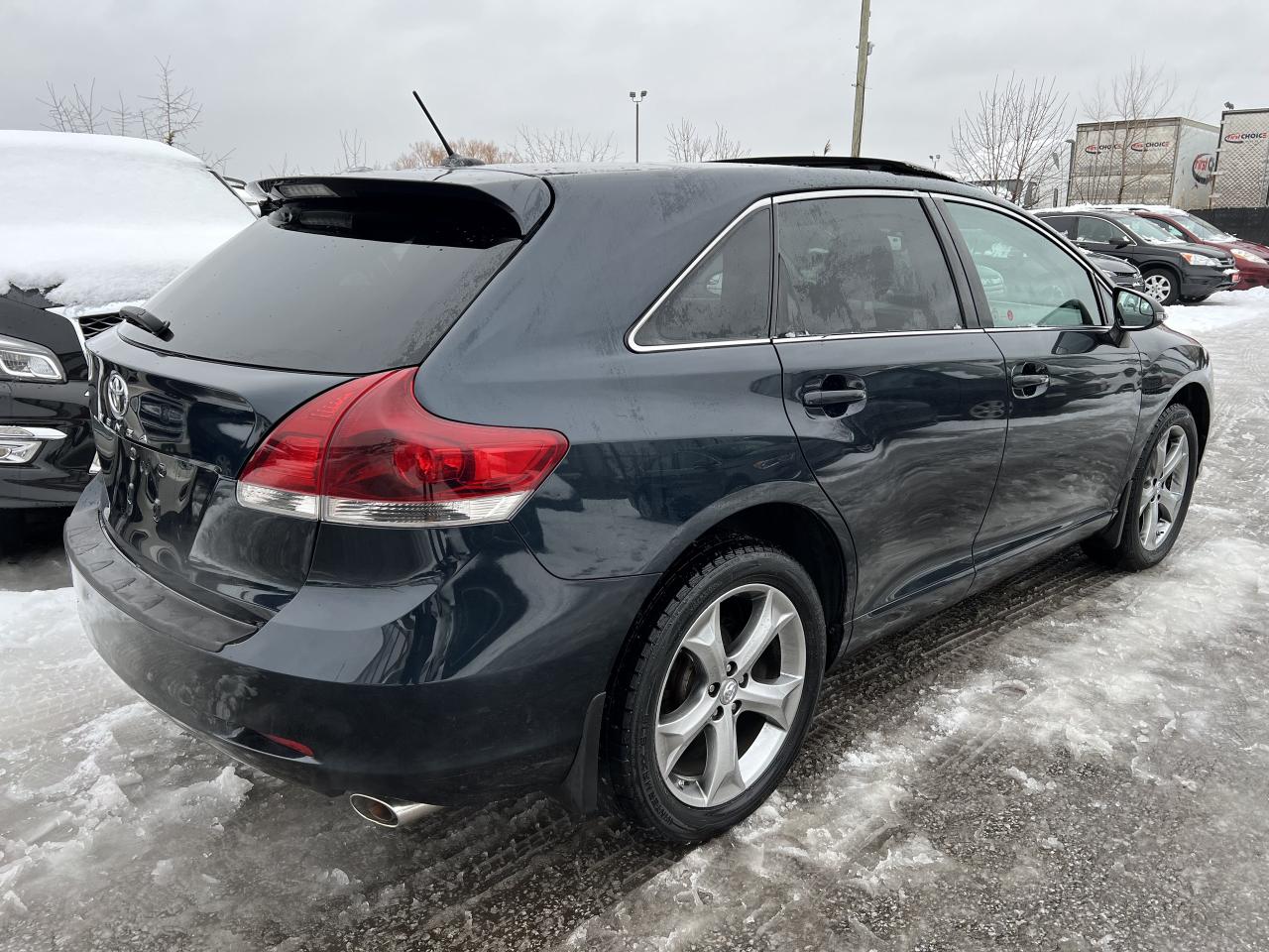 2013 Toyota Venza V6 PREMIUM PACKAGE Photo