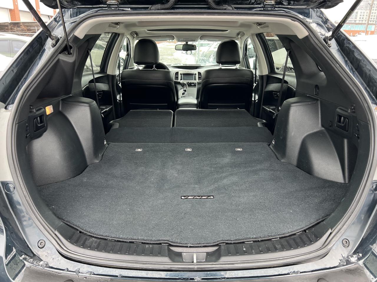 2013 Toyota Venza V6 PREMIUM PACKAGE Photo