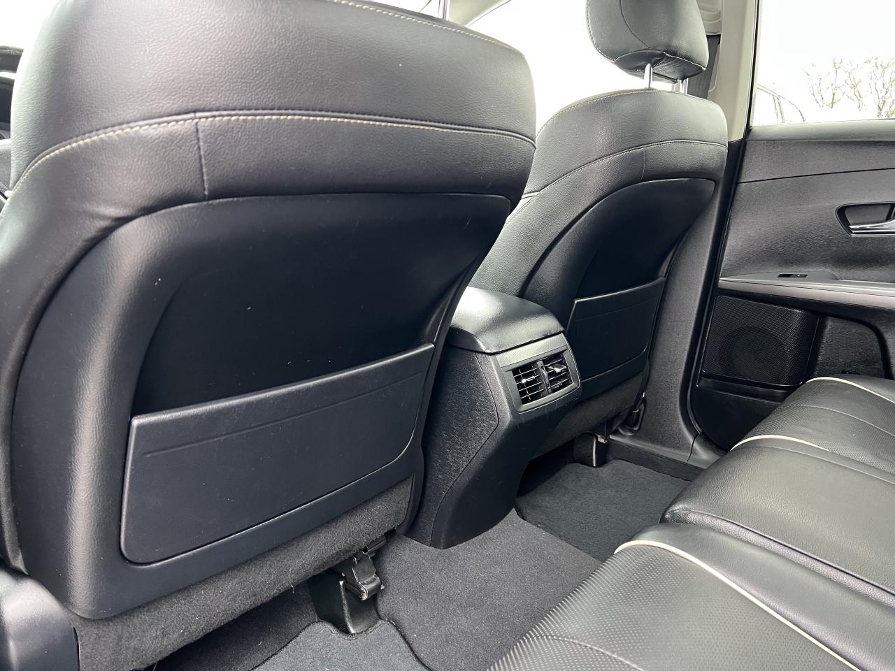 2013 Toyota Venza V6 PREMIUM PACKAGE Photo