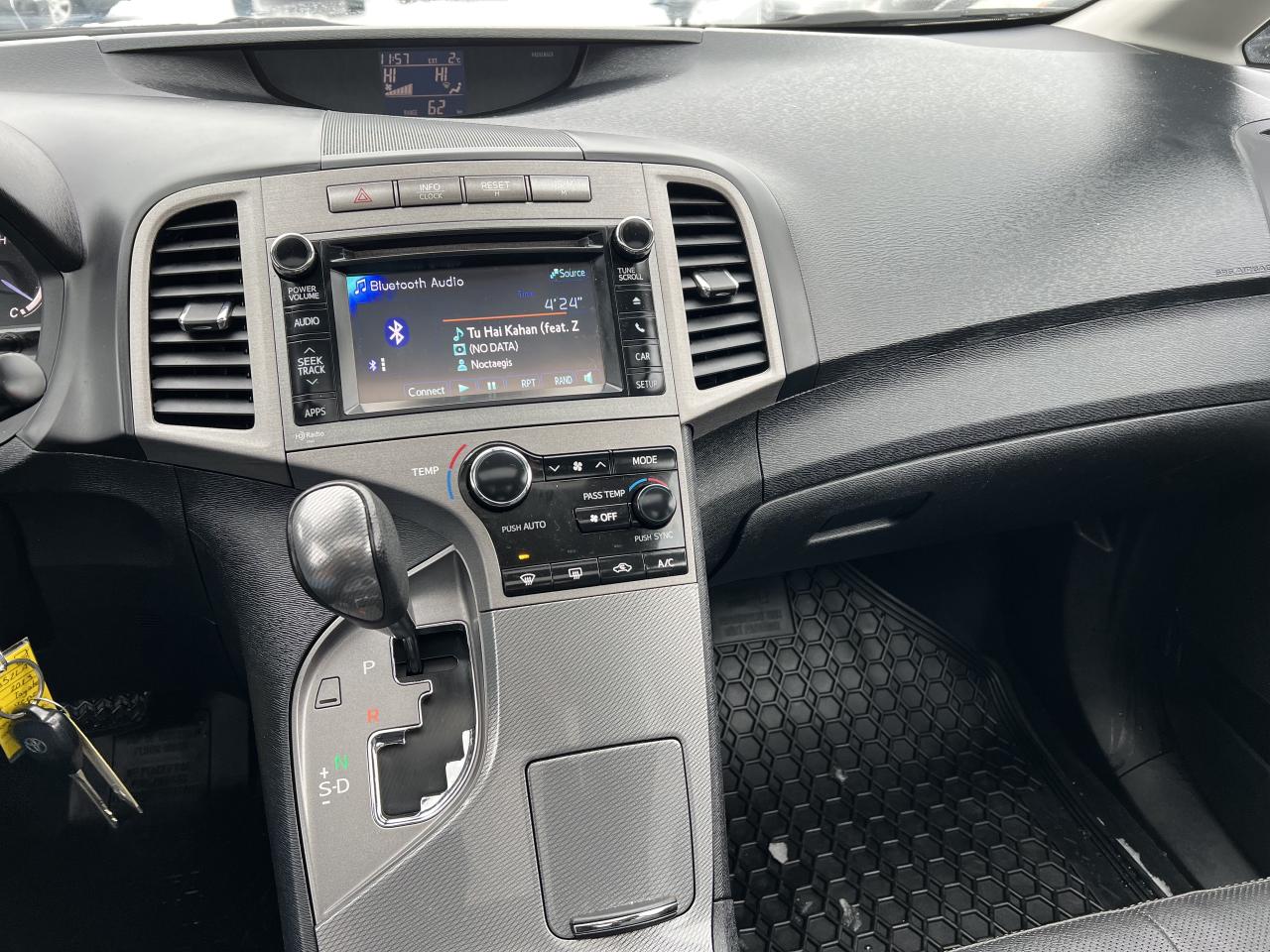 2013 Toyota Venza V6 PREMIUM PACKAGE Photo