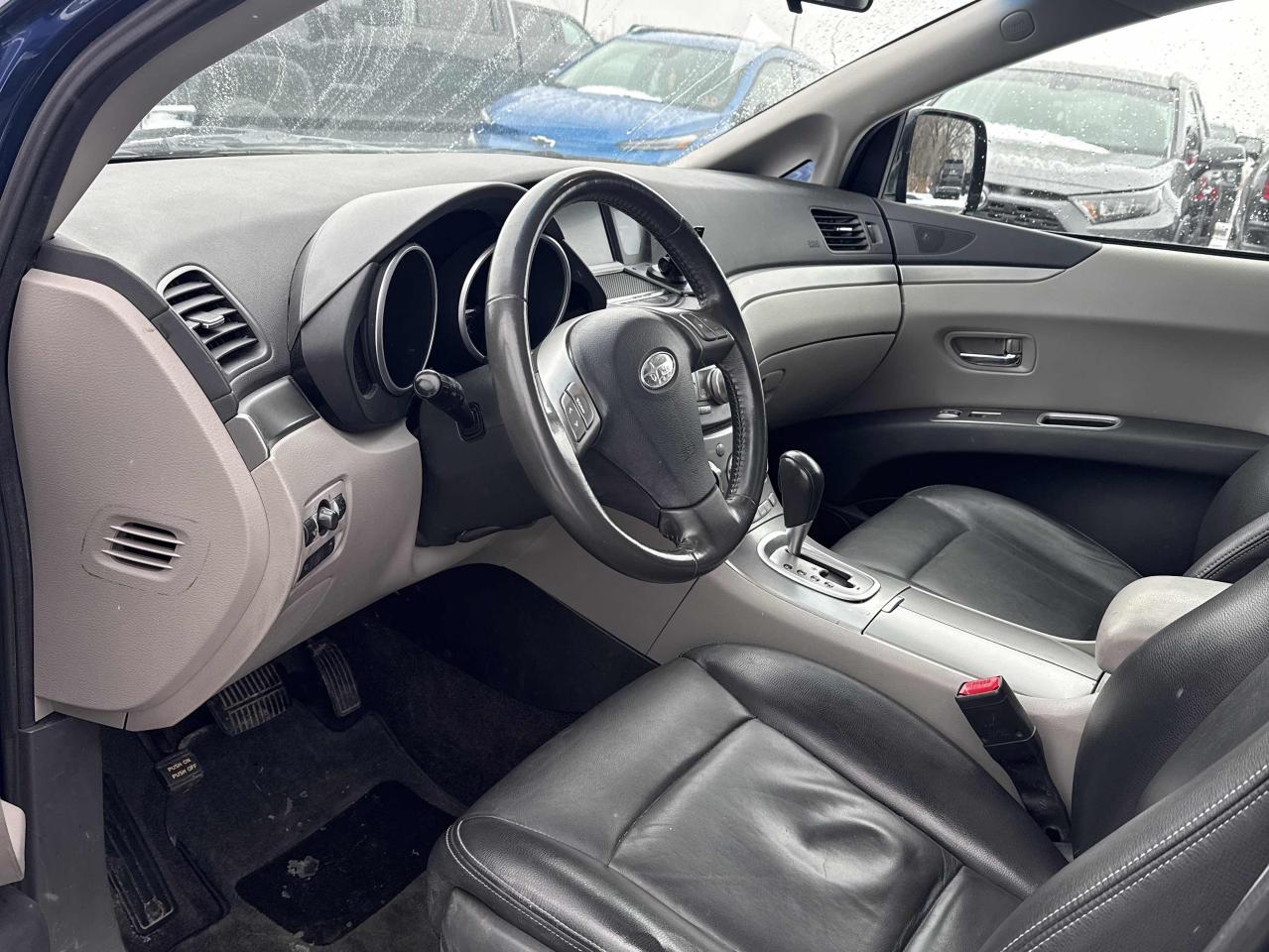 2011 Subaru Tribeca LIMITED Photo4