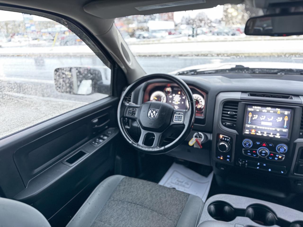2019 RAM 1500 Classic TRADESMAN | 5.7 V8 | BACK UP CAMERA Photo