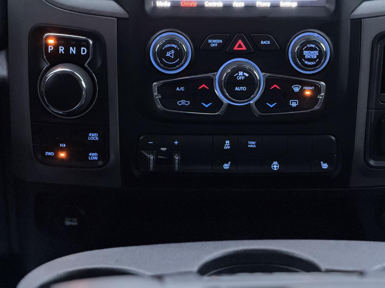 2019 RAM 1500 Classic TRADESMAN | 5.7 V8 | BACK UP CAMERA Photo