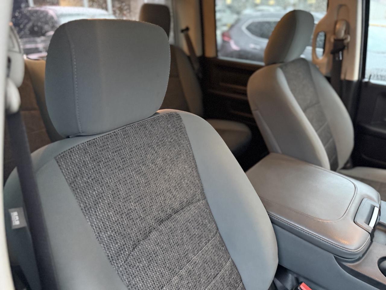 2019 RAM 1500 Classic TRADESMAN | 5.7 V8 | BACK UP CAMERA Photo