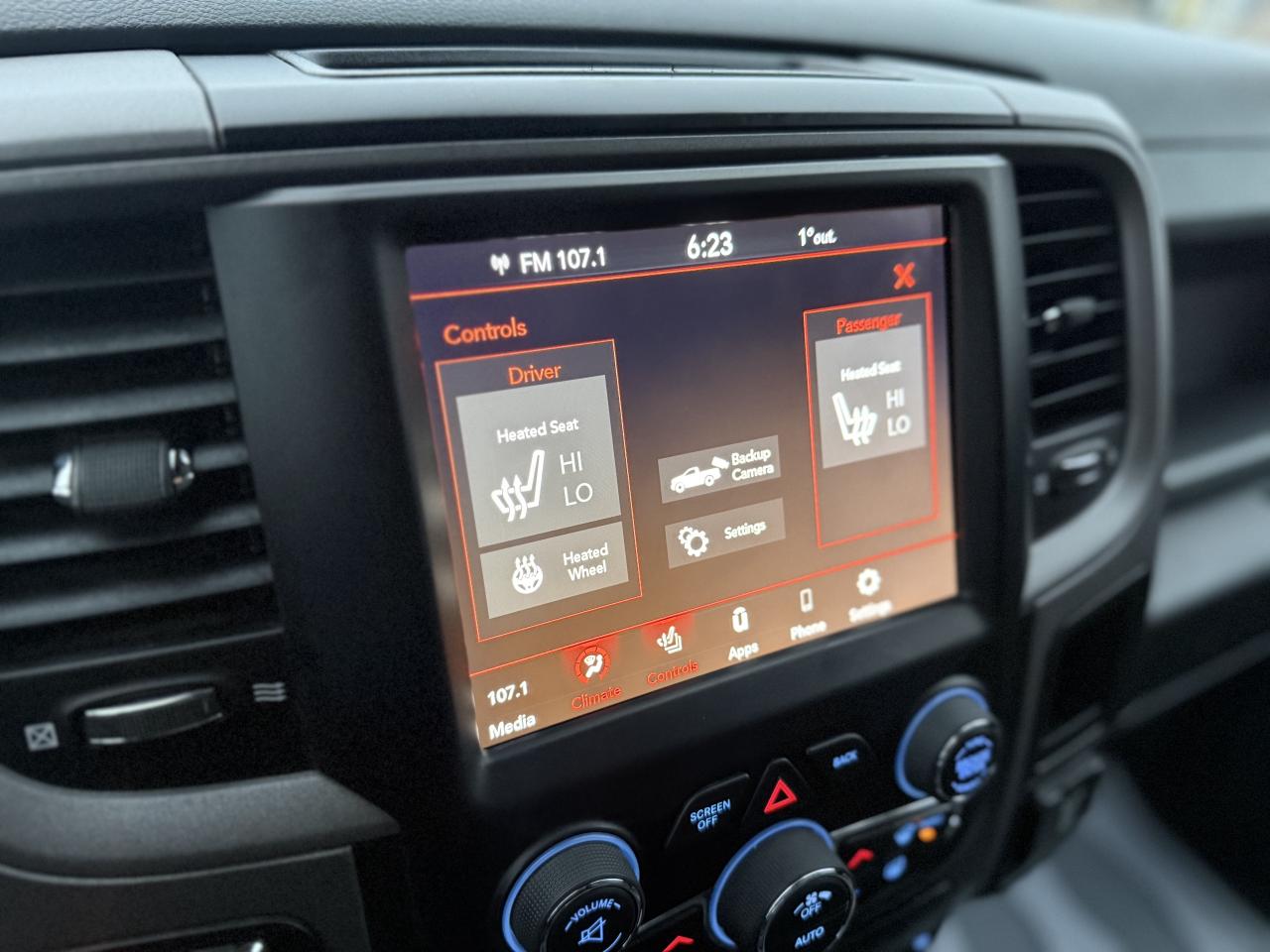 2019 RAM 1500 Classic TRADESMAN | 5.7 V8 | BACK UP CAMERA Photo