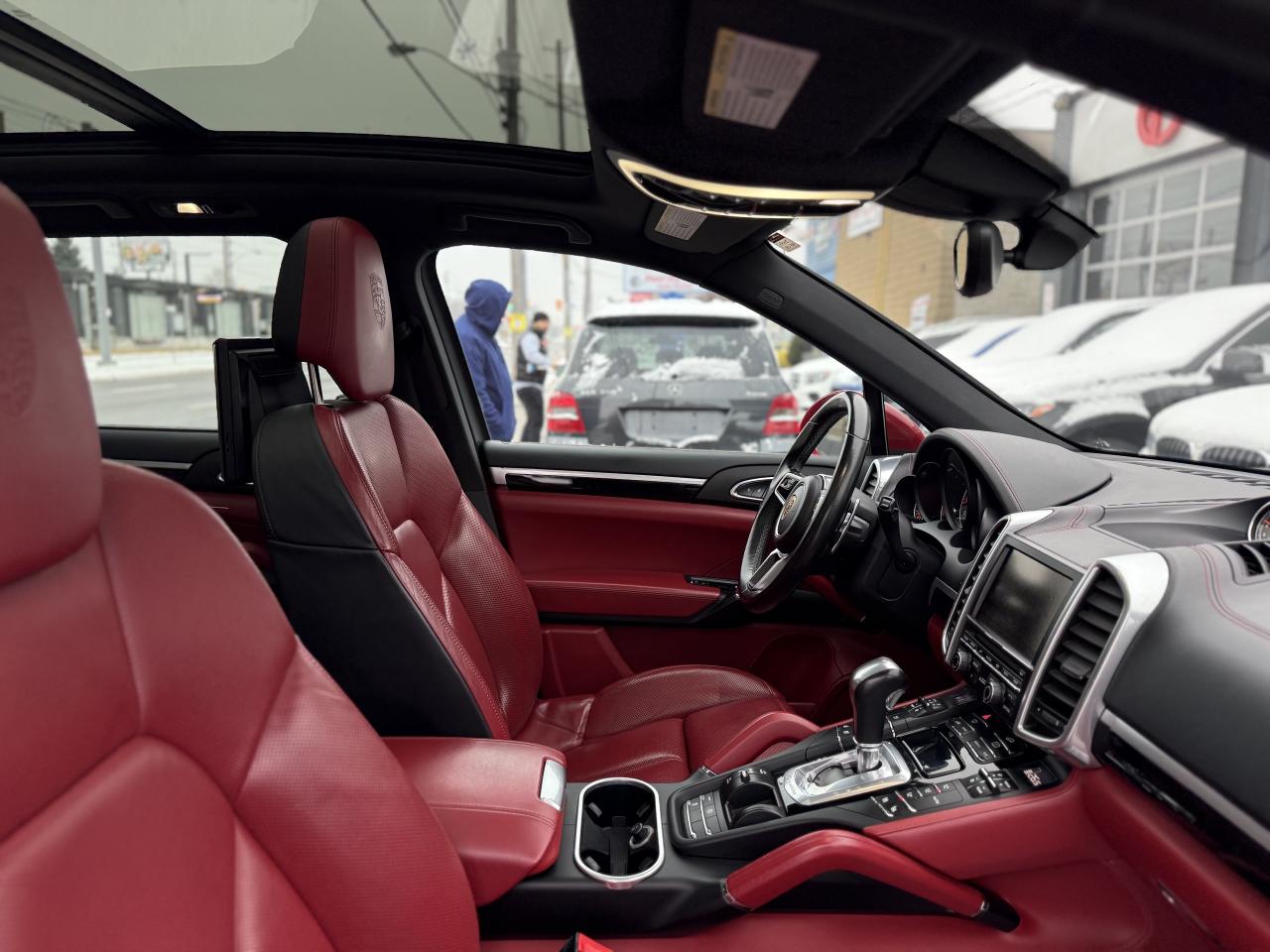 2016 Porsche Cayenne S | PREMIUM | PANO | RED LEATHER | REAR ENT | Photo