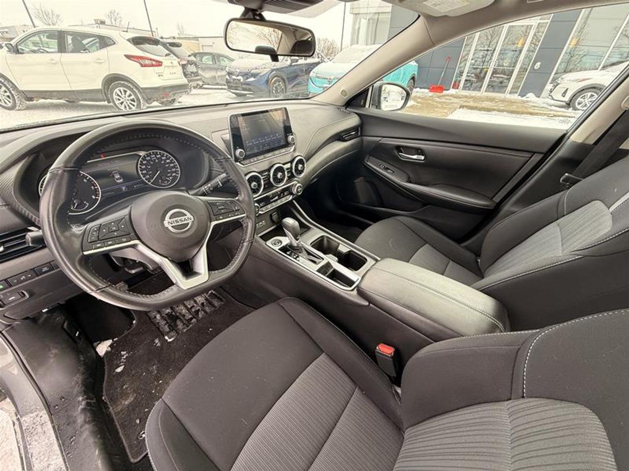 2021 Nissan Sentra SV CVT (2) Photo