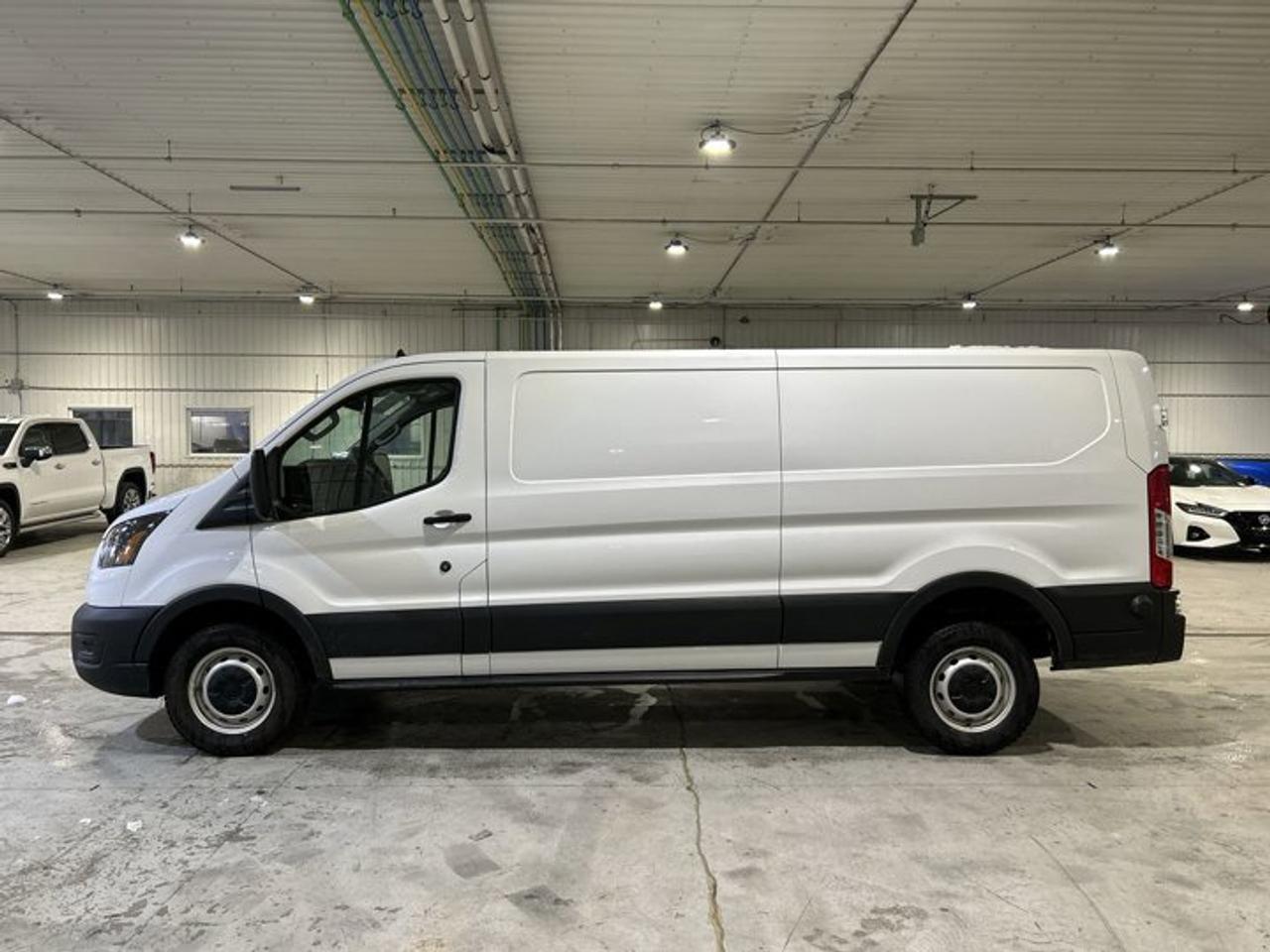 2024 Ford Transit Cargo Van T-250 148 Low Roof RWD Photo