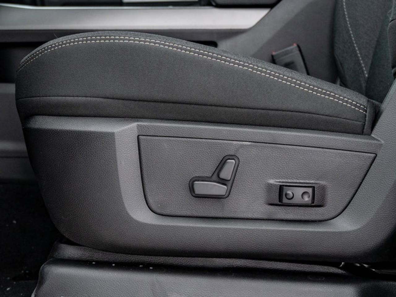 2026 RAM 2500 Big Horn Photo