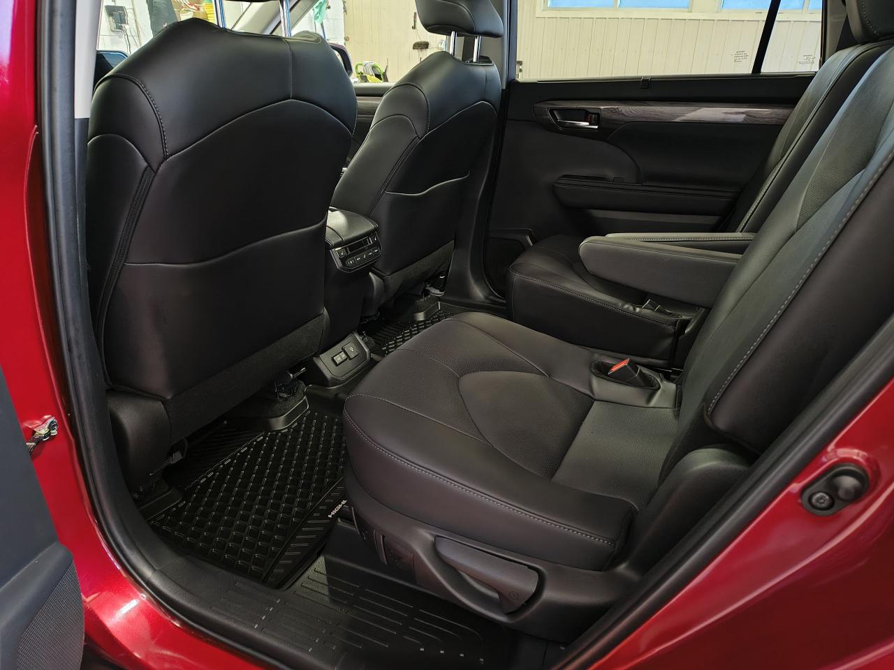 2024 Toyota Highlander Limited PLATINUM AWD Photo0