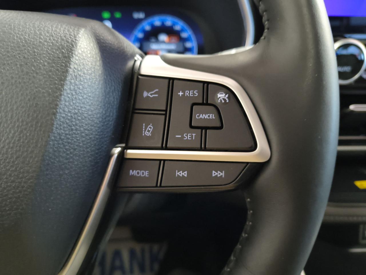 2024 Toyota Highlander Limited PLATINUM AWD Photo0