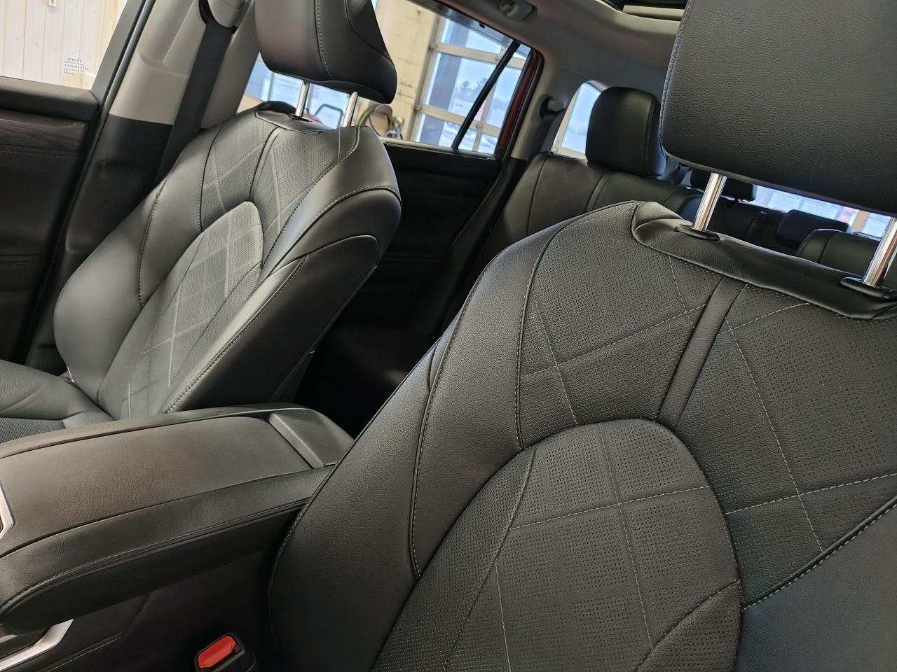 2024 Toyota Highlander Limited PLATINUM AWD Photo0